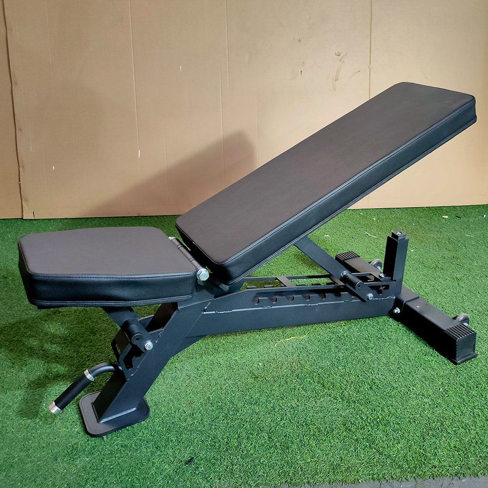 Wysokiej jakości sprzęt do ćwi – Adjustable Weight Bench recenzja i cena
