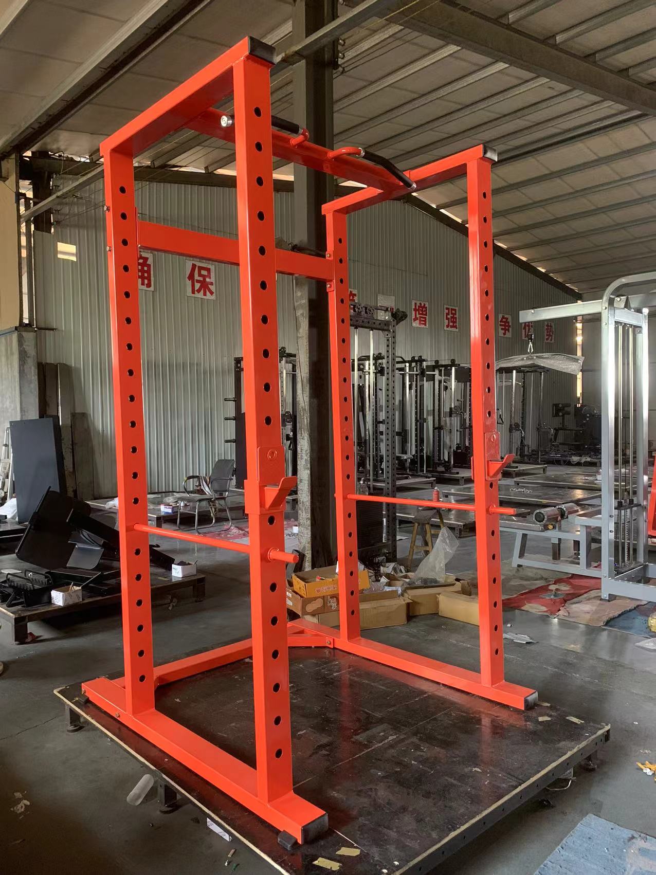 Klatka treningowa i stojak do  – Home Gym Equipments recenzja i cena